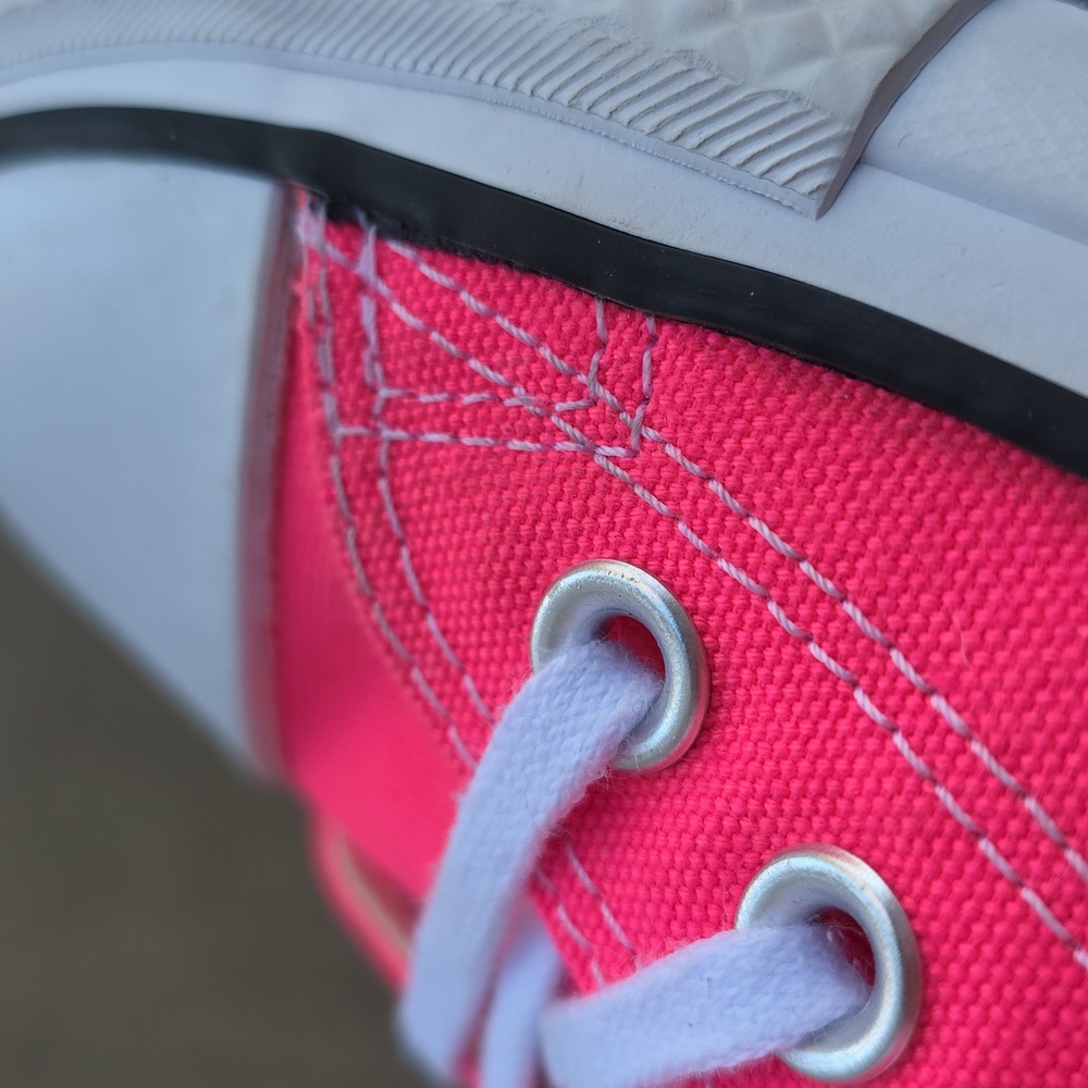 Converse Chuck Taylor All Star Low  Canvas Neon Pink Sneakers Size 7 - Picture 11 of 14